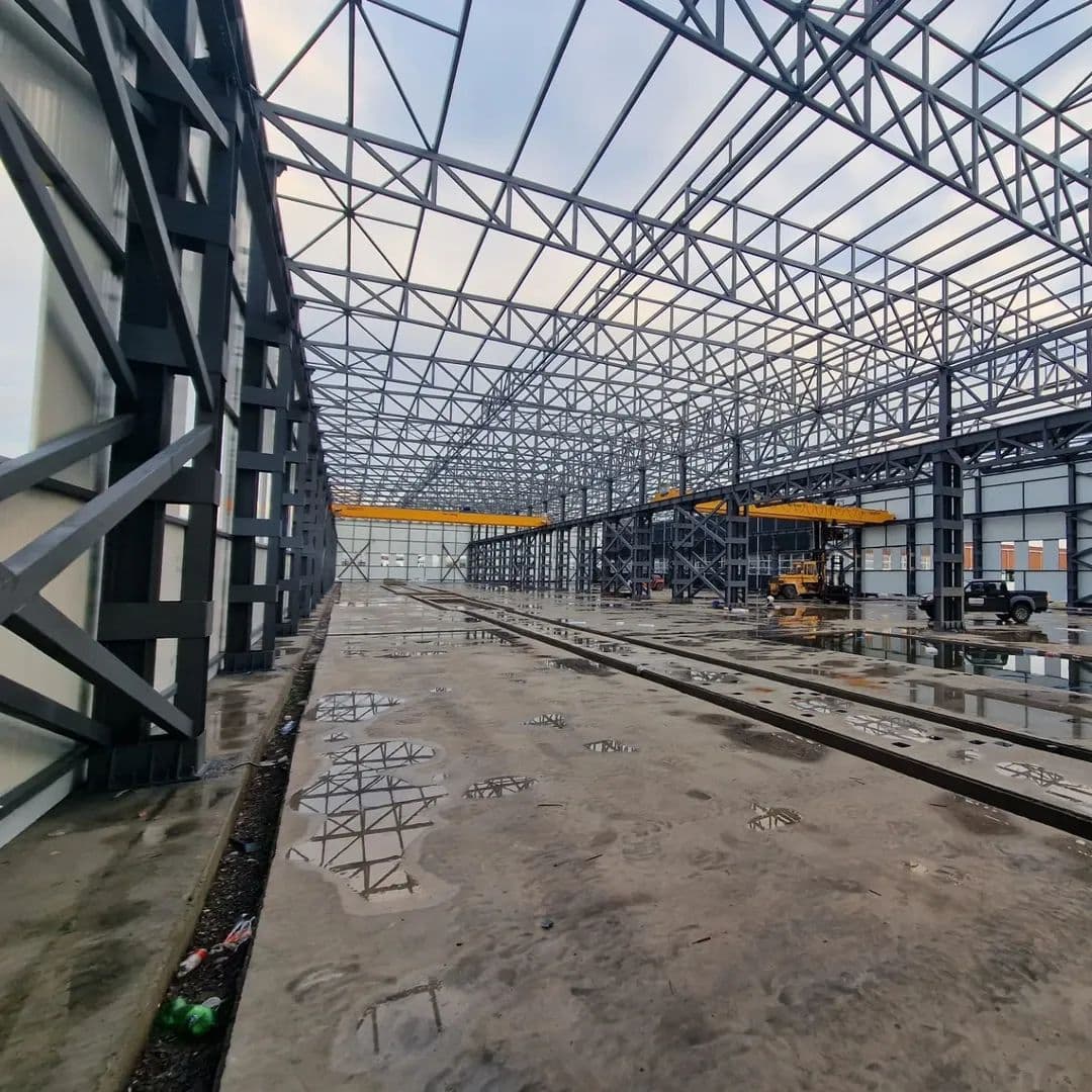 Fabrika E Tubave Et Com — Metal construction project 54