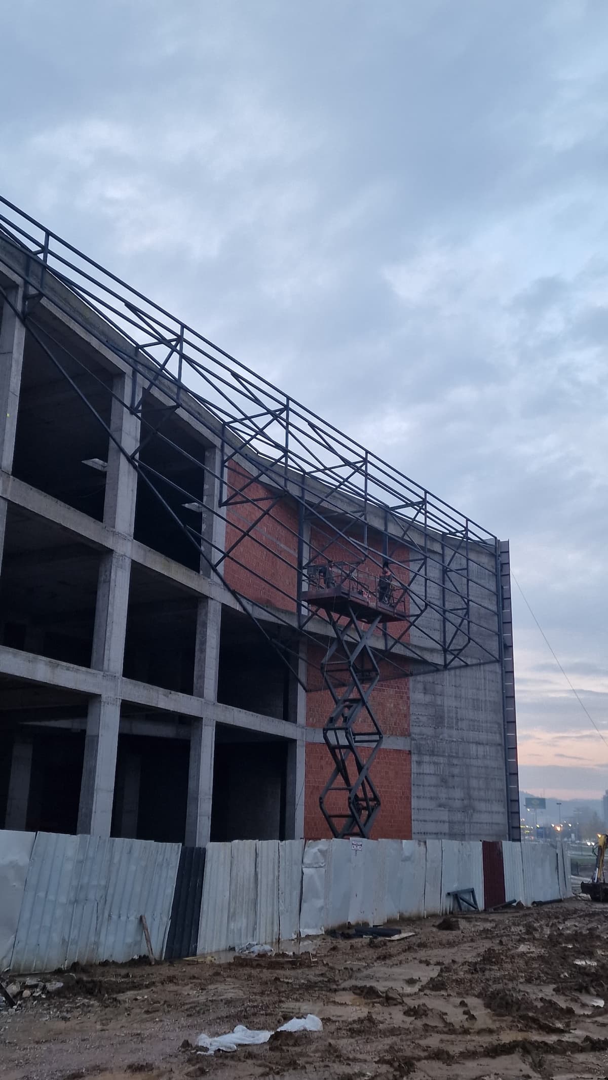 Qendra Multifunksionale Ferizaj — Metal construction project 99