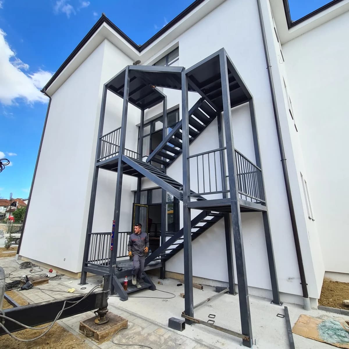 Shkolla Bajram Curri Rahovec — Metal construction project 141