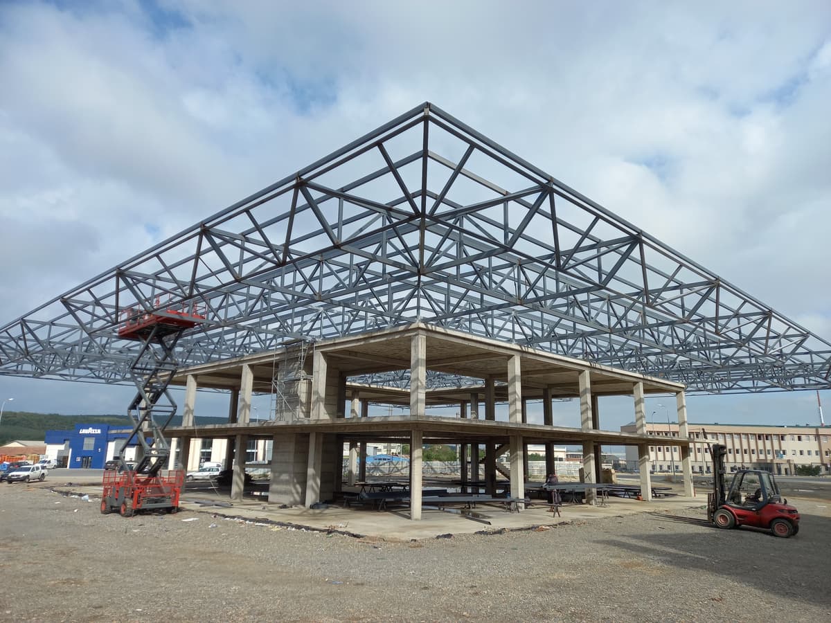 Stacioni I Ri I Autobusve Ferizaj — Metal construction project 146