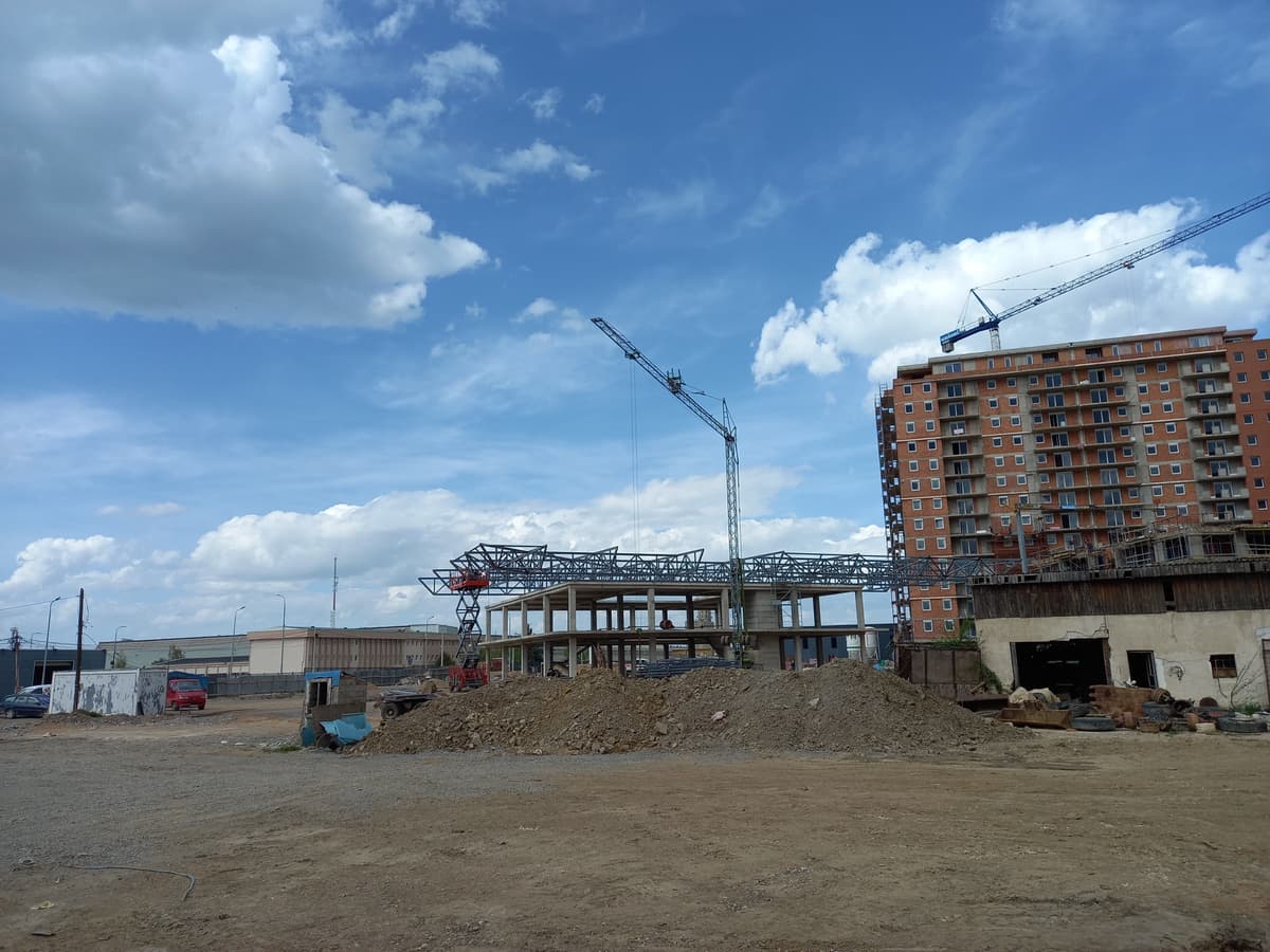 Stacioni I Ri I Autobusve Ferizaj — Metal construction project 152