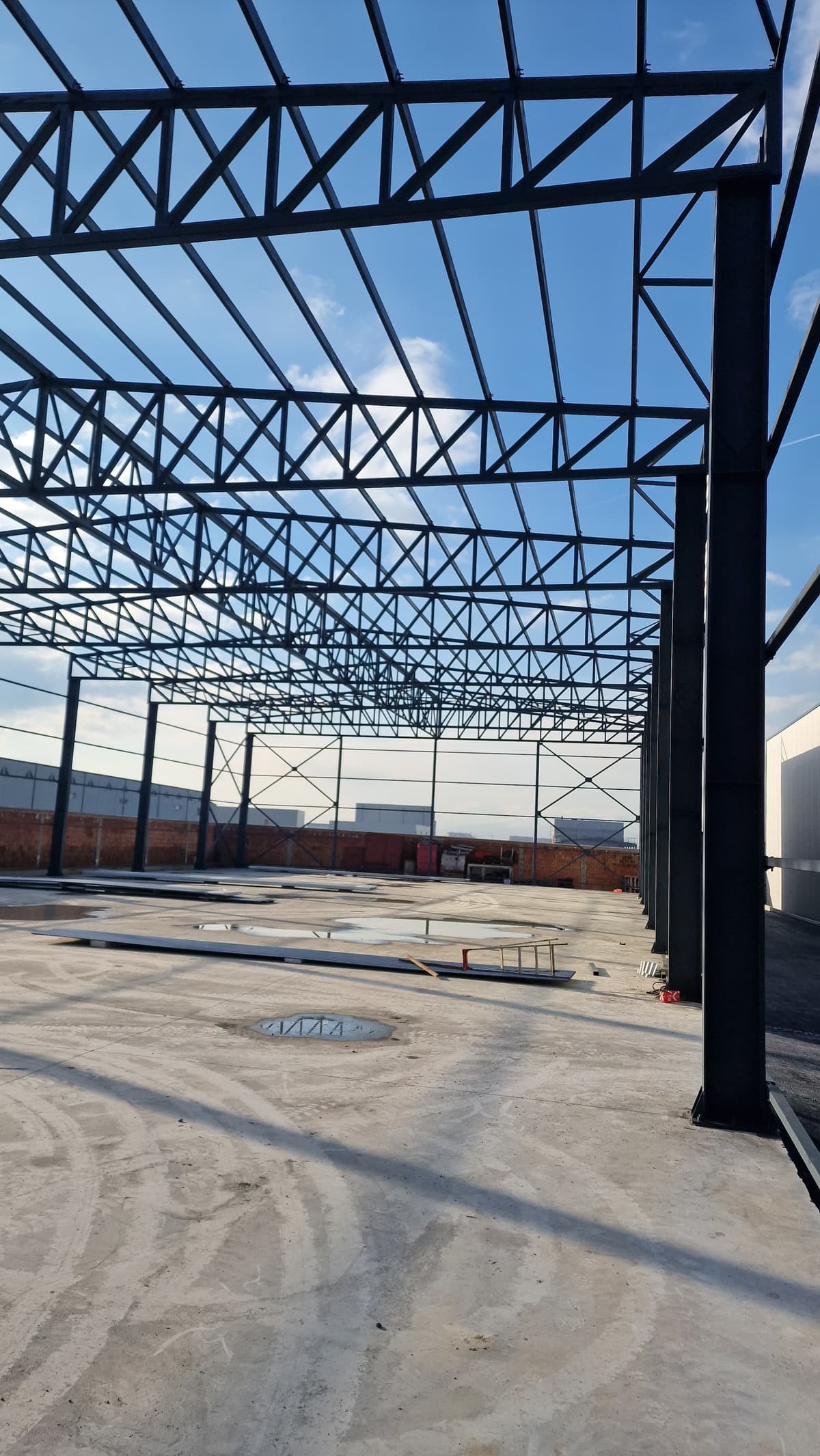 Tire Center Prishtin — Metal construction project 155