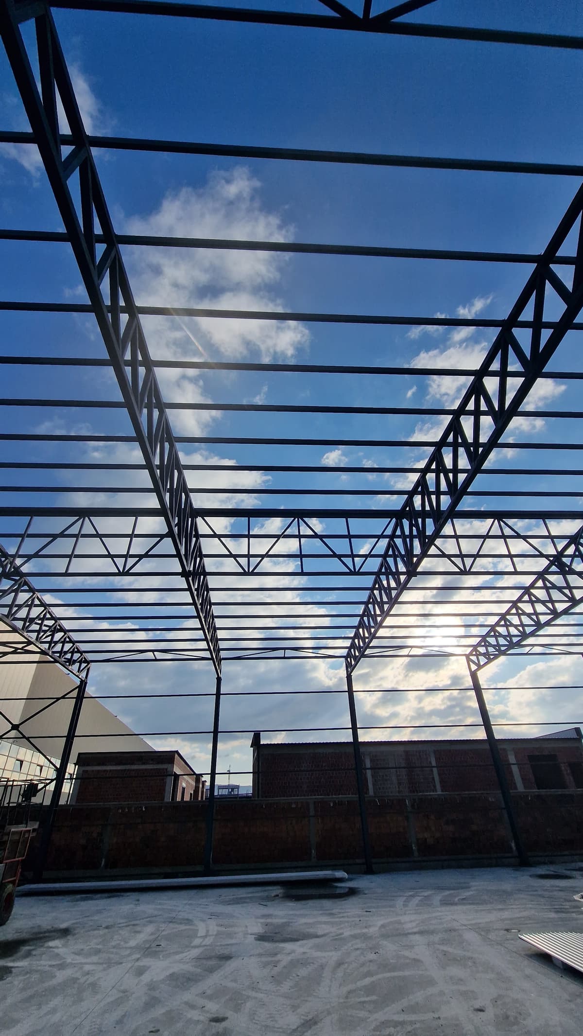 Tire Center Prishtin — Metal construction project 156