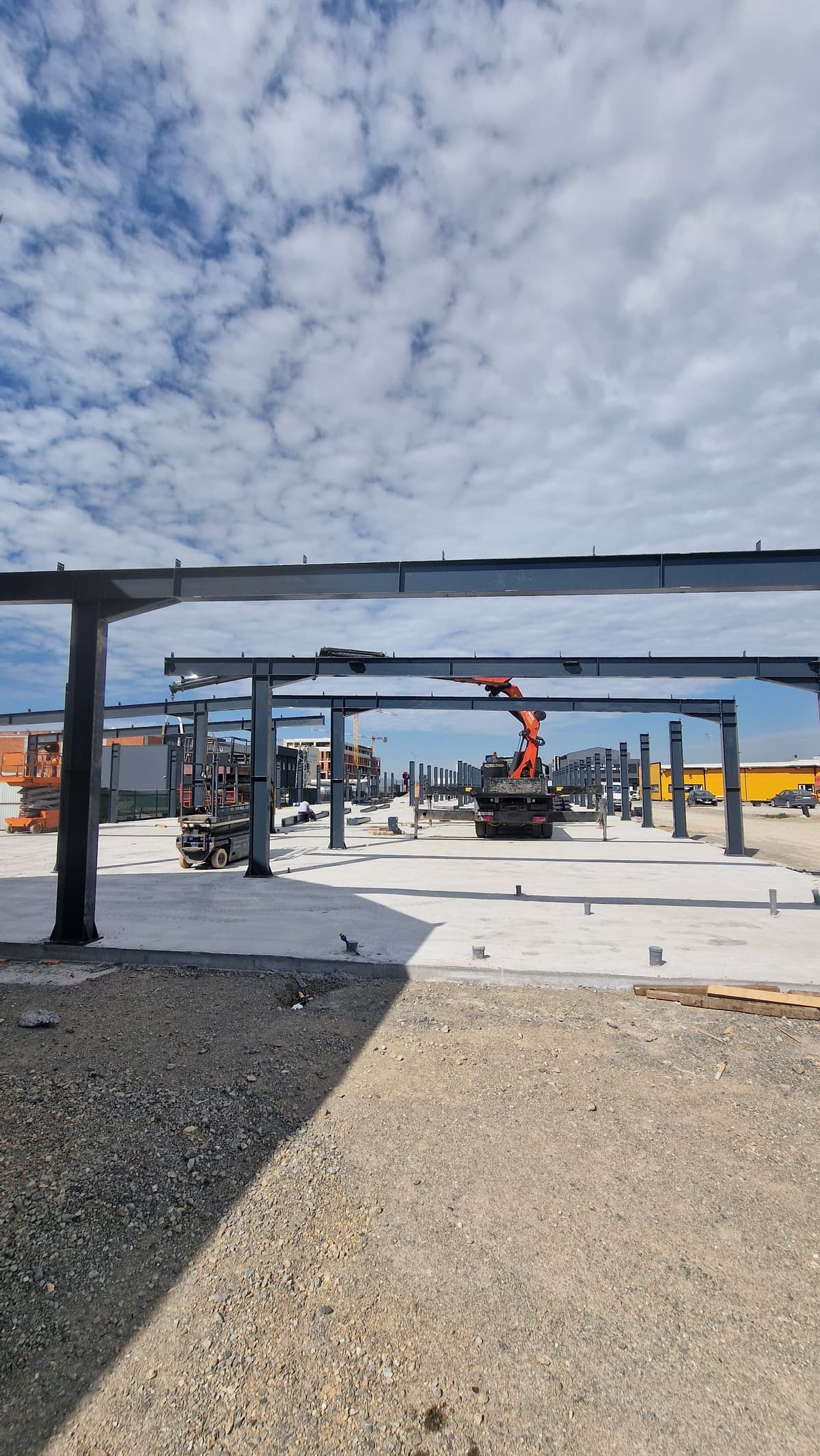 Unimix — Metal construction project 173