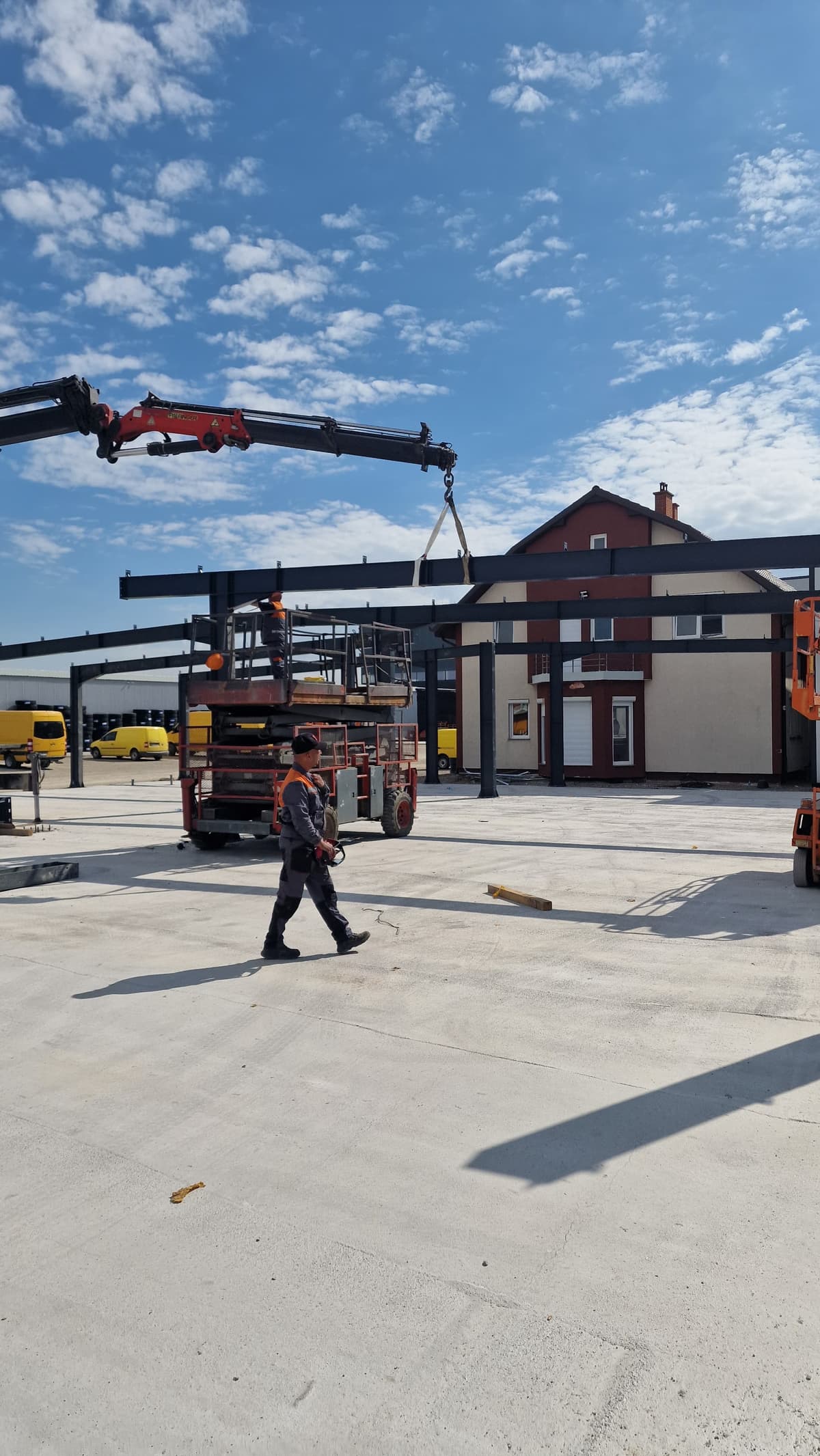 Unimix — Metal construction project 174